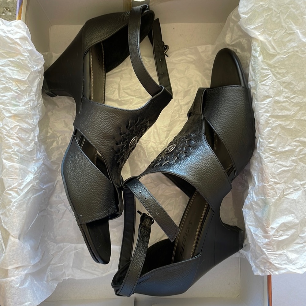 Elditas sandals black viveka